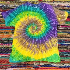 Swirl Style Tie-Dye Color Tone T-Shirt